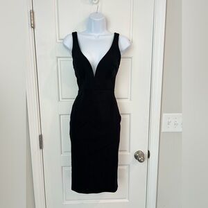 Elegant Lulu’s Black Sleeveless Dress